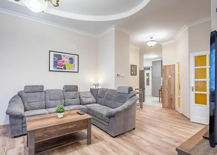 Pozsonyi Home By Stn